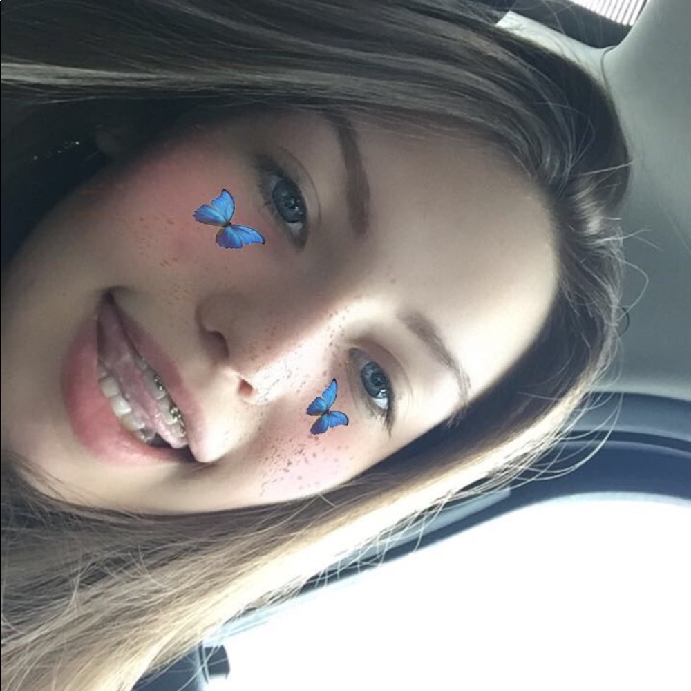 Meet your Posher, Adele